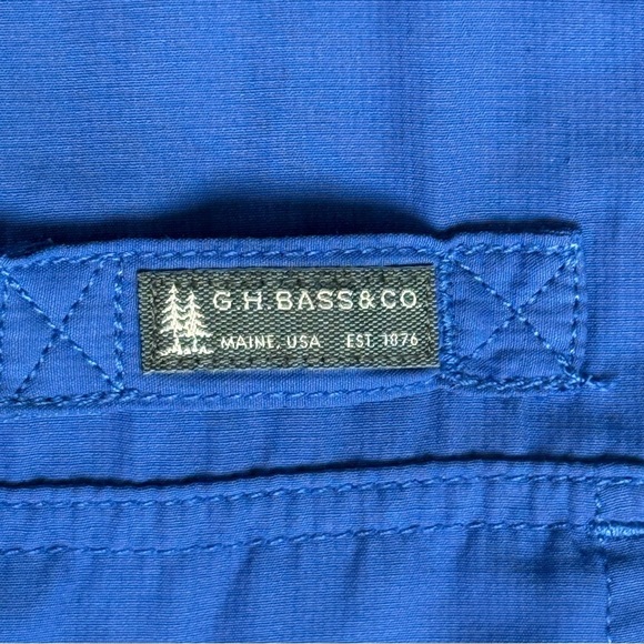 G.H. Bass & Co. Men's Blue Casual Button Sportsman’s short sleeve Shirt Medium - Picture 2 of 7